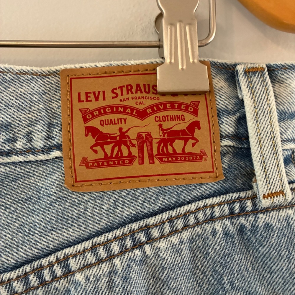 Levi's Denim Skirt 28 Maxi RawHem ButtonFly Boho Western Cowgirl Festival Hippie - Picture 3 of 9